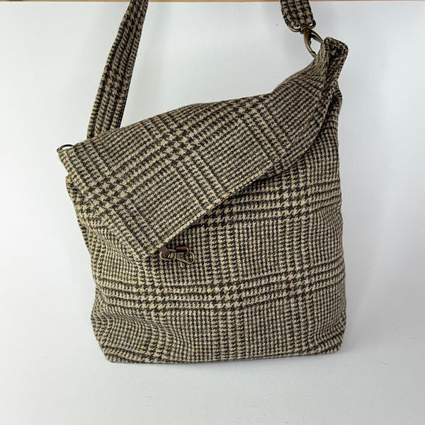 Julian Road Bags Ludford Tweed Slouch Bag - Brown/cream check