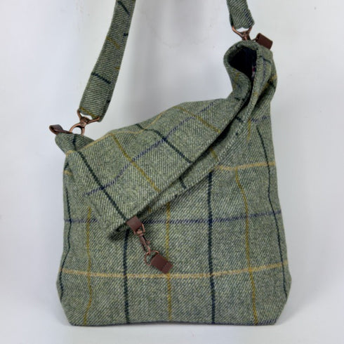 Julian Road Bags Ludford Tweed Slouch Bag - Green Windowpane