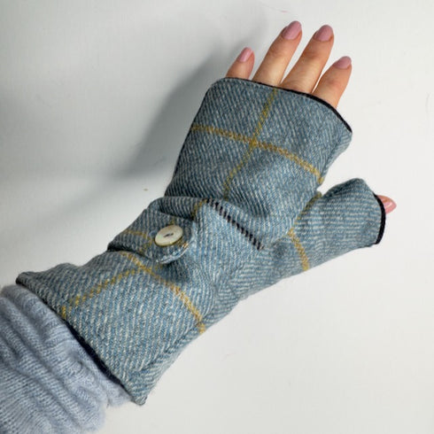 Julian Road Gloves Fingerless Gloves - Sky Blue windowpane tweed