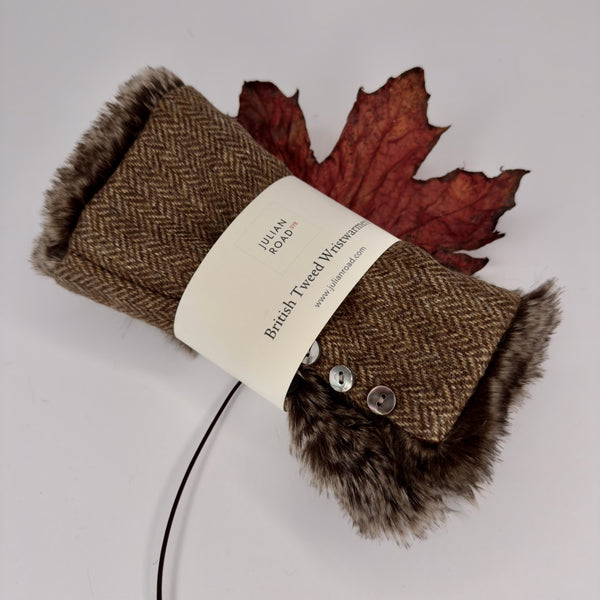 Julian Road Gloves Wrist Warmers - Camel Herringbone Shetland Tweed