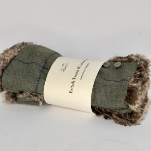 Julian Road Gloves Wrist Warmers - Green/navy windowpane