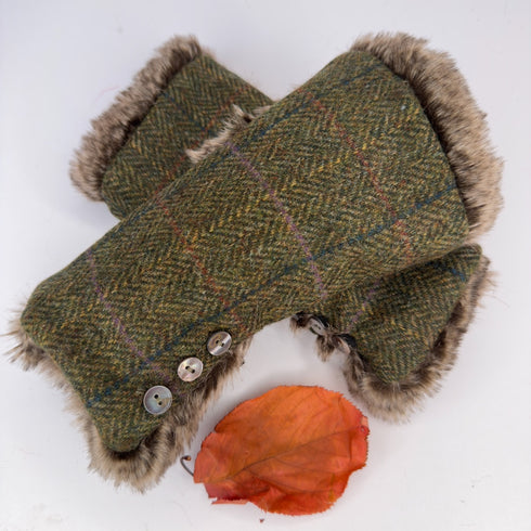 Julian Road Gloves Wrist Warmers - Green Windowpane Shetland Tweed