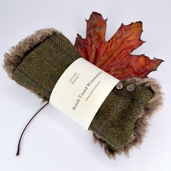 Julian Road Gloves Wrist Warmers - Green Windowpane Shetland Tweed