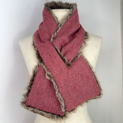 Julian Road Scarves Tweed/faux fur Scarf - Raspberry Herringbone