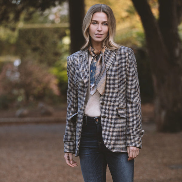 Julian Road Tweed Jackets The Houndstooth Tweed Blazer - Blues and Camels