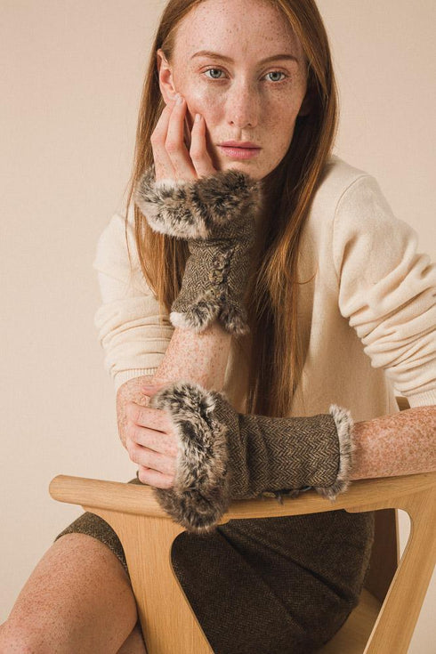 Julian Road Gloves Country Brown Herringbone Tweed Wrist Warmers