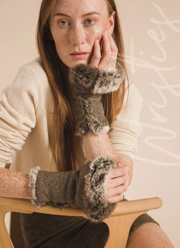 Julian Road Gloves Country Brown Herringbone Tweed Wrist Warmers